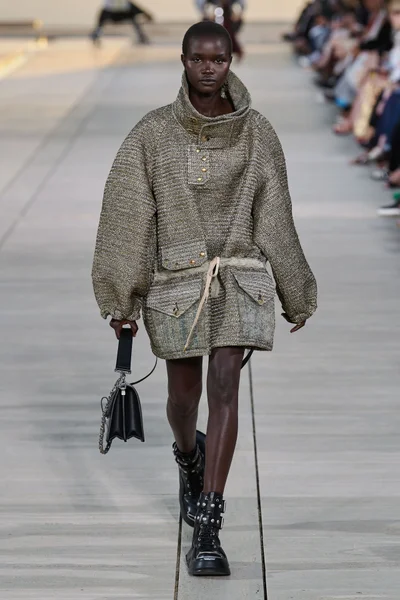 Look 41